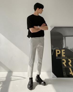 �ڶ���T��+��ɫ�ŷ�ѝ���ڰ׼�ɫ���佛(j��ng)��ÿ�