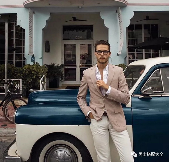 ��(du��)�ɫ�����ܰ����b�����ഺ�r(sh��)�и�