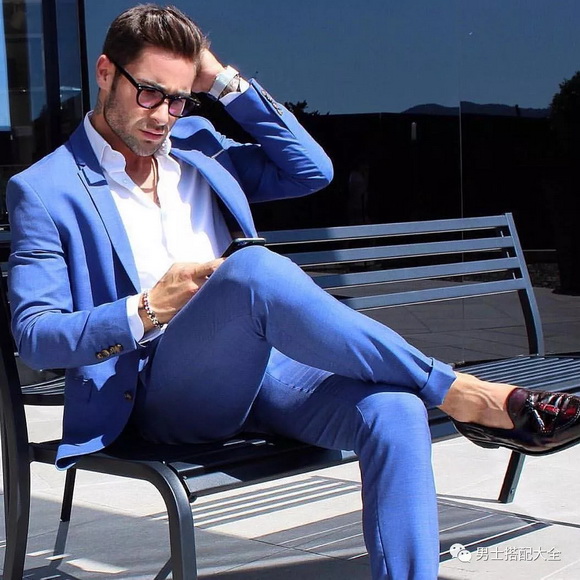 ��(du��)�ɫ�����ܰ����b�����ഺ�r(sh��)�и�