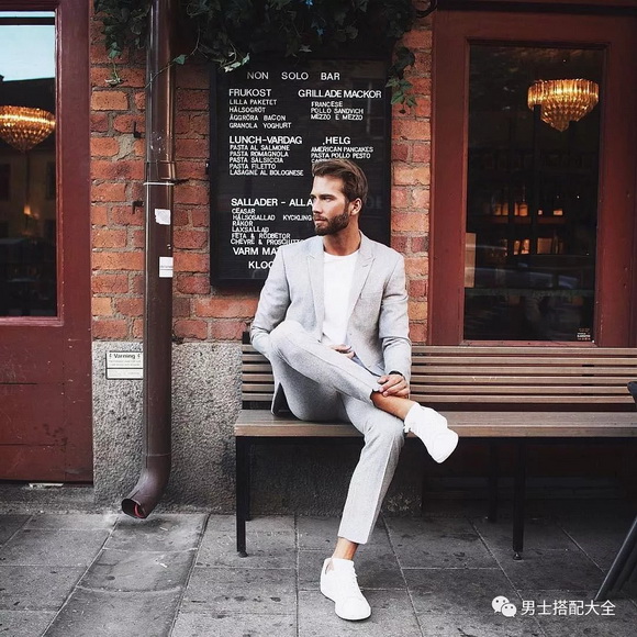 ���ɫ�����ܰ����b�����ഺ�r�и�