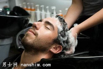 �ճ���α��B(y��ng)�Լ����^�l(f��)����ԓ��ô����