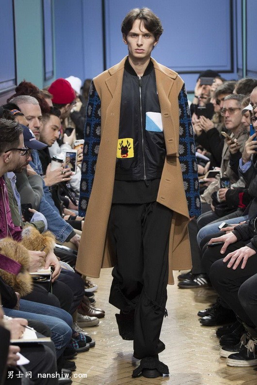 J.W.Anderson 2017/2018�ﶬ�������b�����������wСͯ��