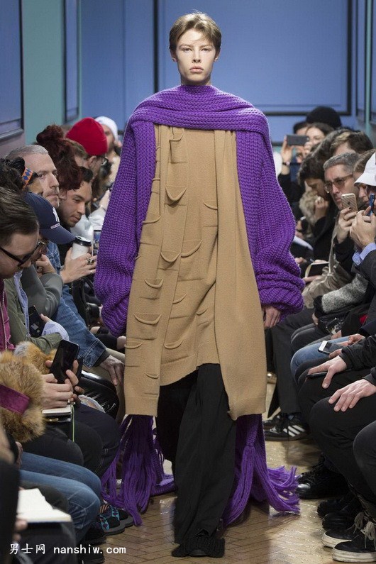 J.W.Anderson 2017/2018�ﶬ�������b�����������wСͯ��