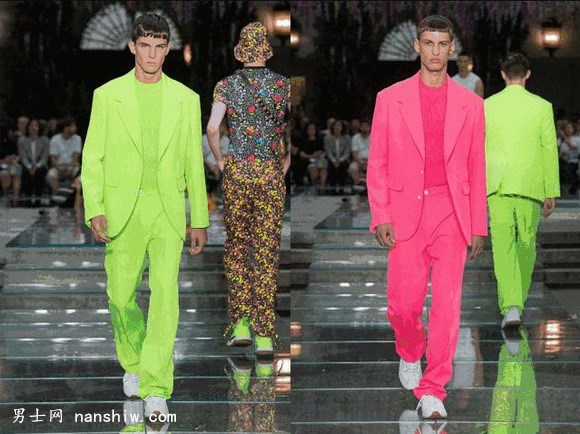 Versace��˼��2019�������bϵ��| ጷ����ɞ�Ó�ğoη����