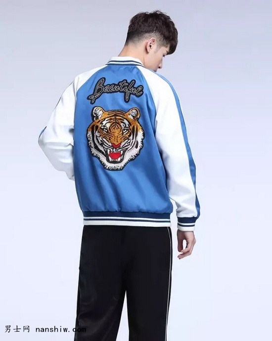 TRENDIANO 2�³��܌��r��LOOK Top5