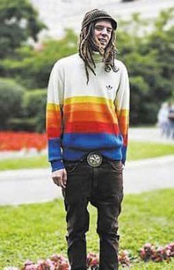 ���Ķ��_˹���^���� ��չ�����L(f��ng)��