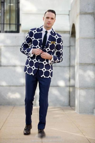 �ܽ^����(g��)������ һ�����b�������з�