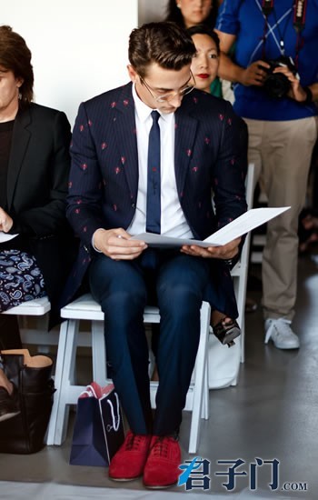 ���W�������_�� �ﶬ���b��ô��