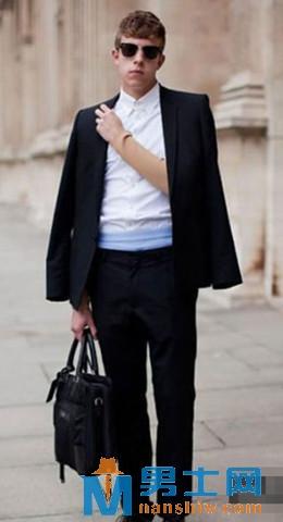 �������г����r�����b�´�