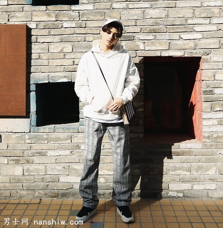 �ﶬ�n�漃ɫ�ӽq�Ӻ���L(f��ng)�Bñ�l(w��i)��8ɫ