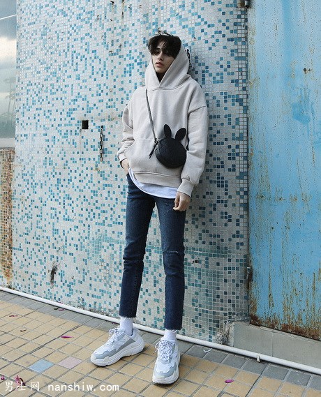 �ﶬ�n�漃ɫ�ӽq�Ӻ���L(f��ng)�Bñ�l(w��i)��8ɫ