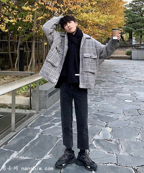 ��ɫ�����ش��´���