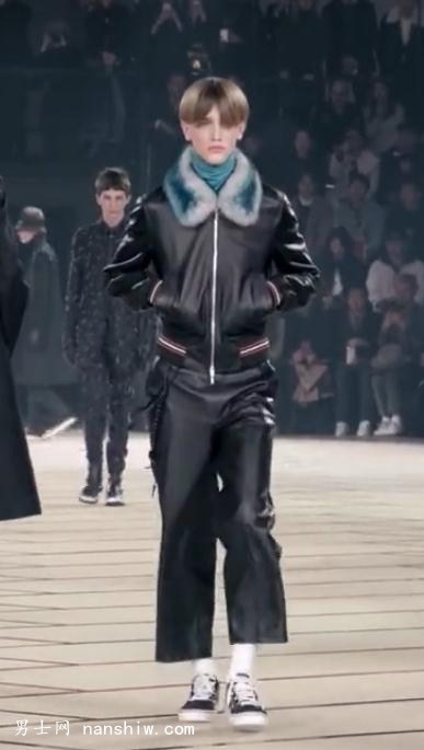 ��� | Dior �ϊW���b2017-18�����r�b��