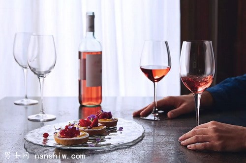 �t�Ʊ��N��@ô������ô����ǌ�����