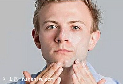 5大妙招幫男人解決面部干燥問(wèn)題