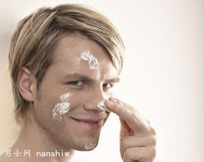 5大妙招幫男人解決面部干燥問(wèn)題