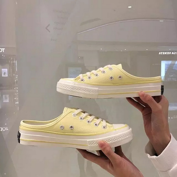 ���Ϸ���Ь